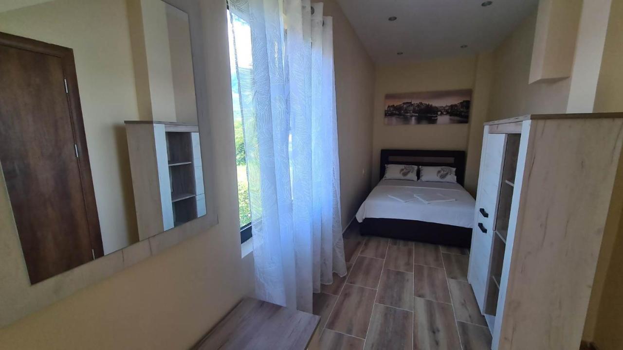 Apartments Ivetic Kotor Bagian luar foto
